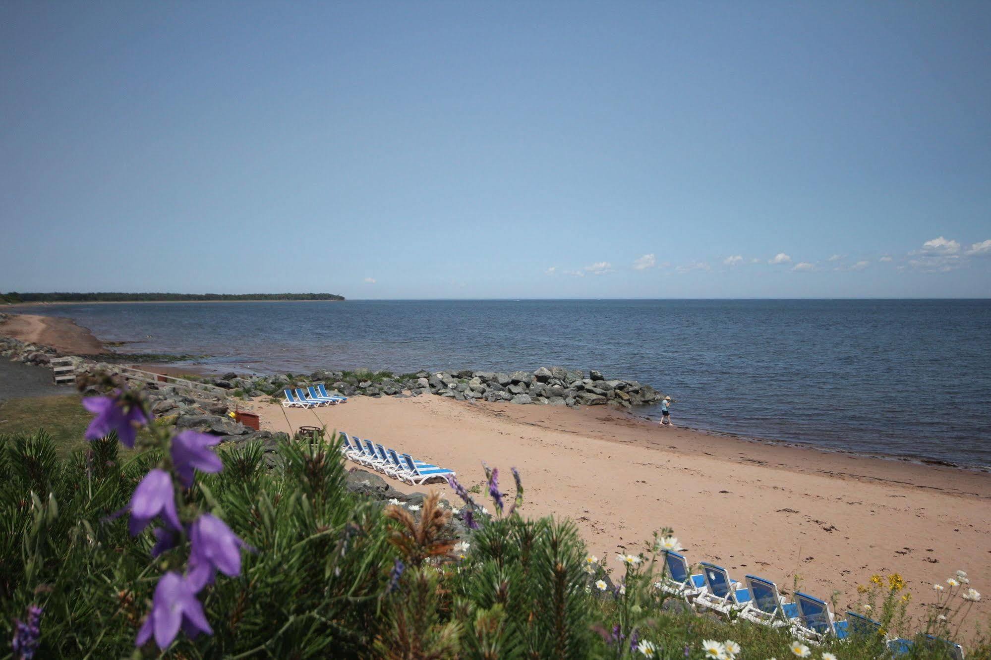 Pictou Lodge Beach Resort Exterior photo