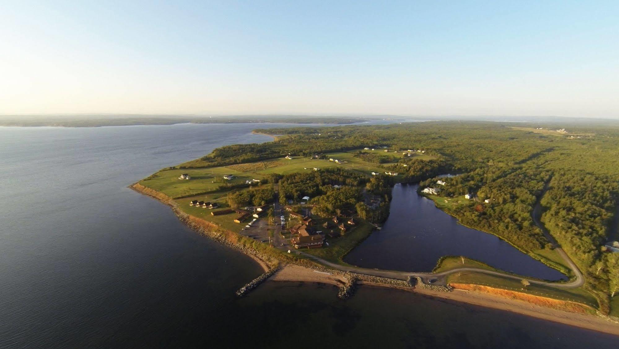 Pictou Lodge Beach Resort Exterior photo